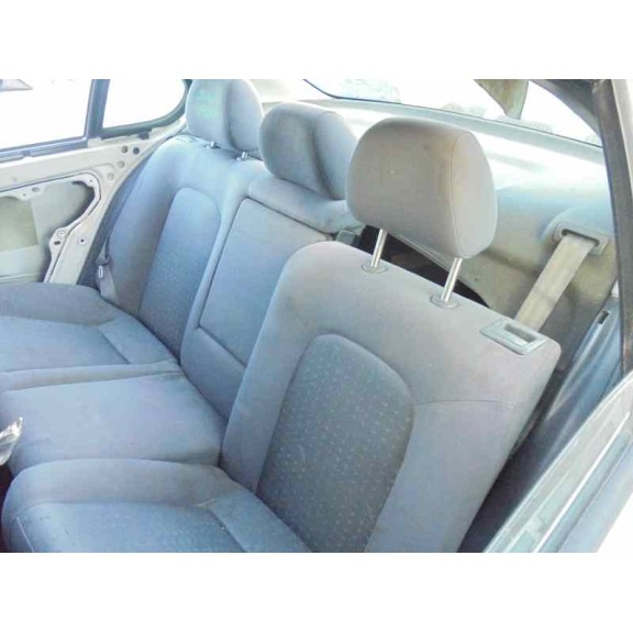 seat toledo (1m2) del año 2001