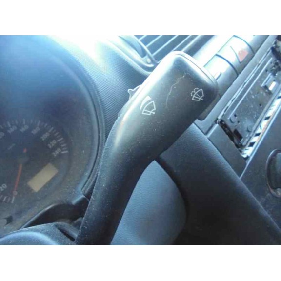 seat toledo (1m2) del año 2001