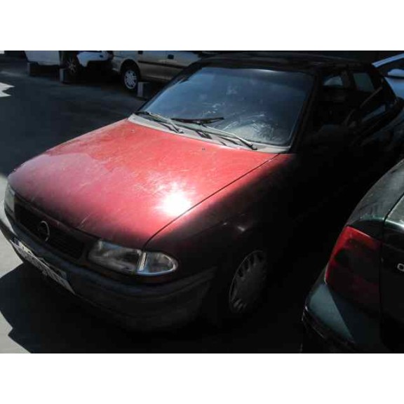opel astra f berlina del año 1996