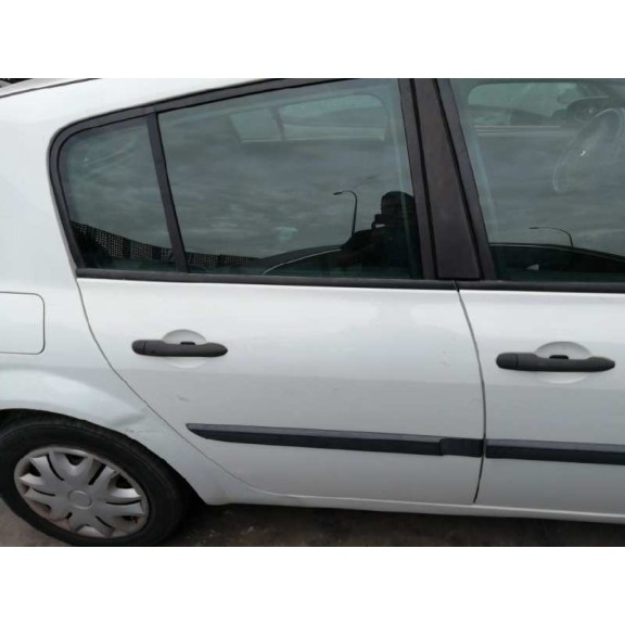 renault megane ii berlina 5p del año 2004