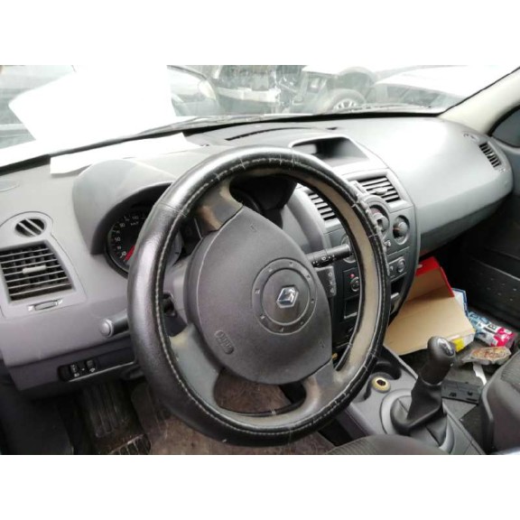 renault megane ii berlina 5p del año 2004