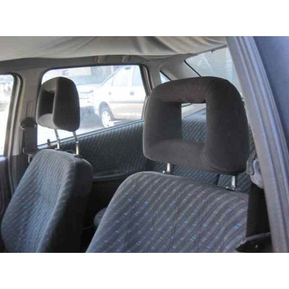 opel astra f berlina del año 1996