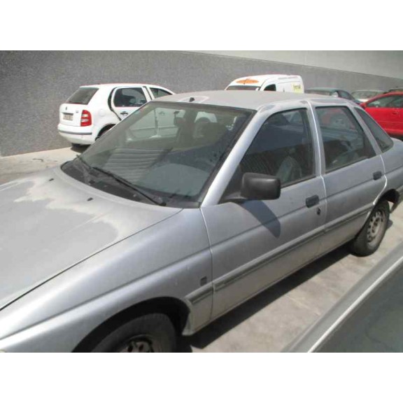 ford escort berlina del año 1991