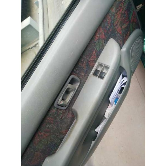 nissan micra (k11) del año 2000