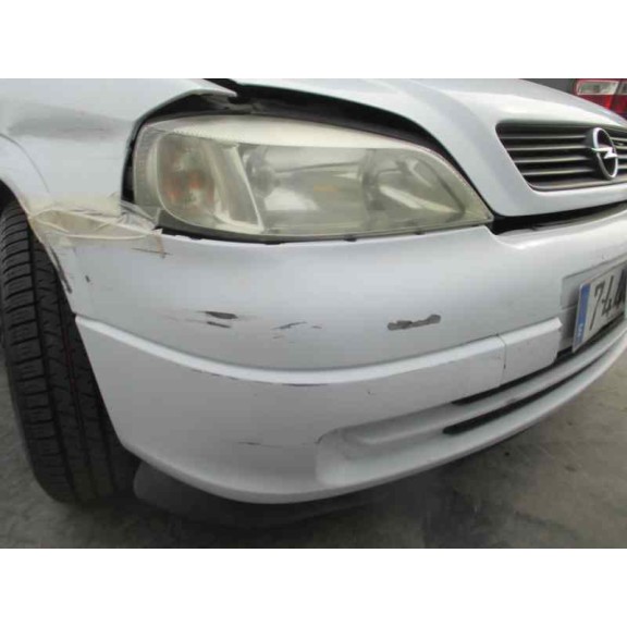 opel astra g berlina del año 2001