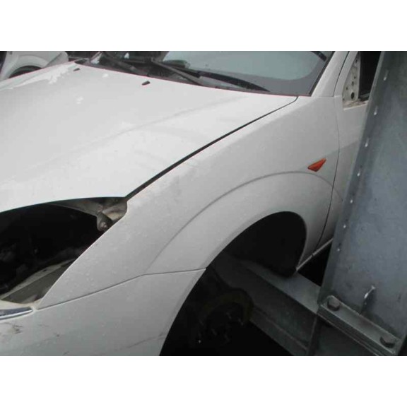 ford focus berlina (cak) del año 2001