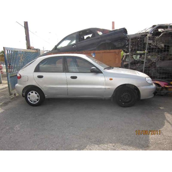 daewoo lanos del año 1999