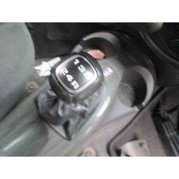 ford focus berlina (cak) del año 2001