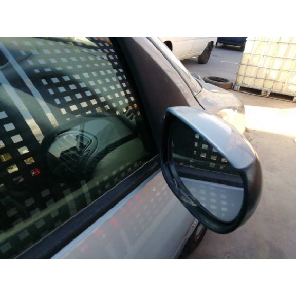 peugeot 206 berlina del año 2002