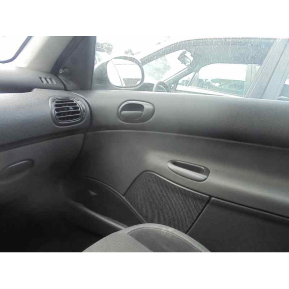 peugeot 206 berlina del año 2006