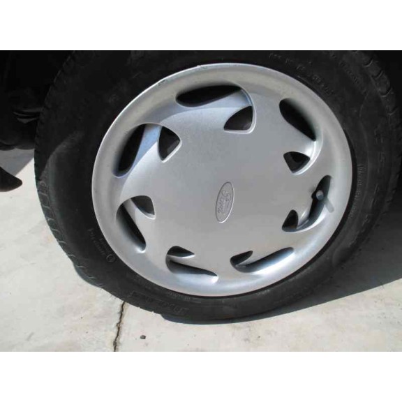 ford escort berlina/turnier del año 1995