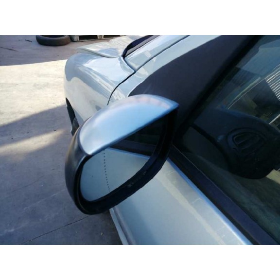 peugeot 206 berlina del año 2002