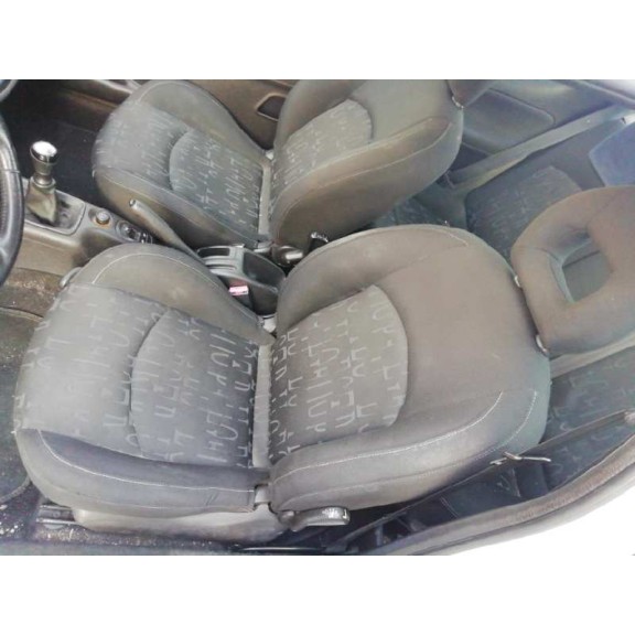 peugeot 206 berlina del año 2002