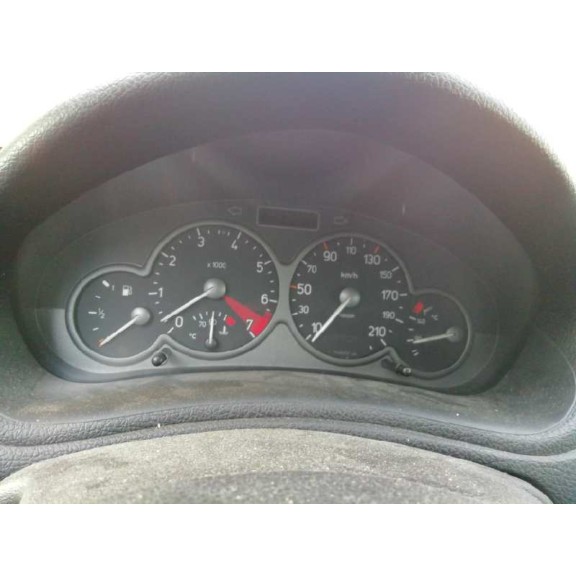 peugeot 206 berlina del año 2002