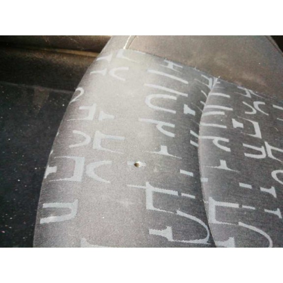 peugeot 206 berlina del año 2002