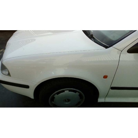 skoda octavia berlina (1u2) del año 2000