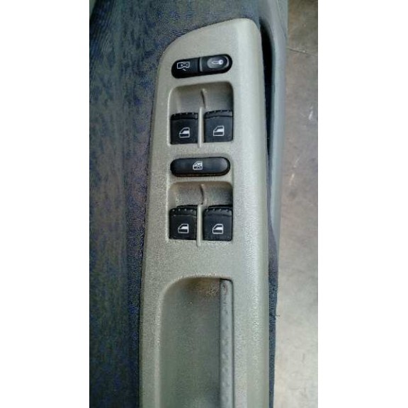 skoda octavia berlina (1u2) del año 2000