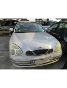 daewoo nubira berlina del año 1999