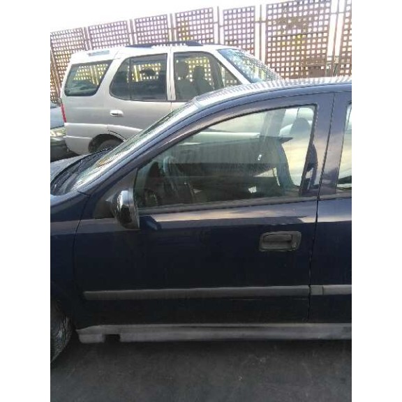 opel astra g berlina del año 1999