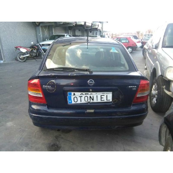 opel astra g berlina del año 1999