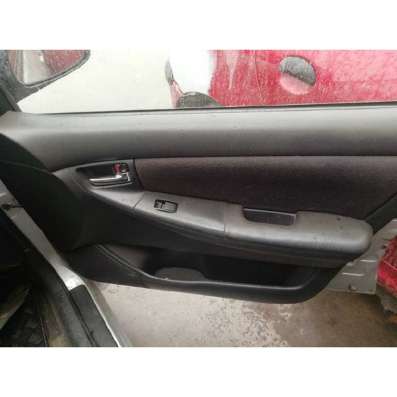 toyota corolla (e12) del año 2003