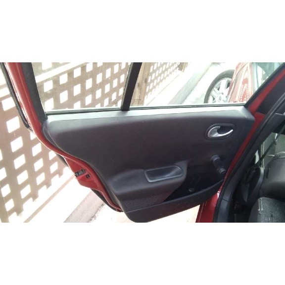 renault megane ii berlina 5p del año 2006