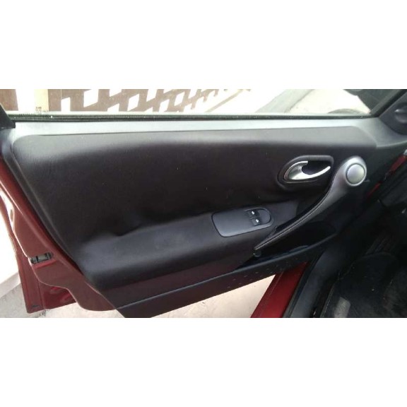 renault megane ii berlina 5p del año 2006