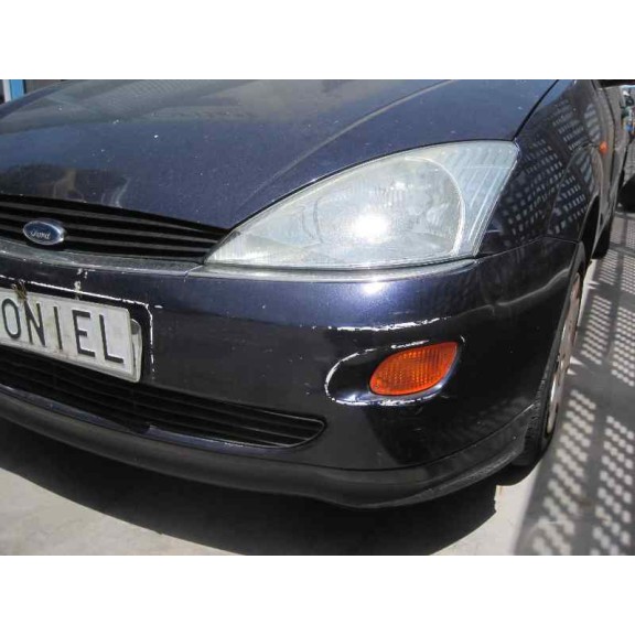 ford focus berlina (cak) del año 2000