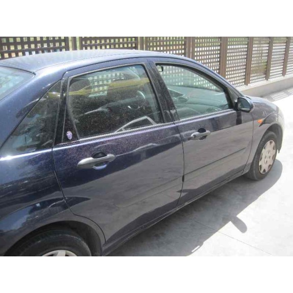 ford focus berlina (cak) del año 2000
