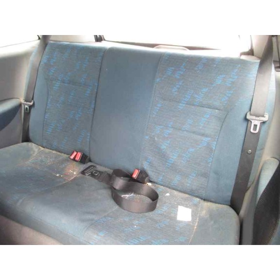 opel corsa c del año 2001