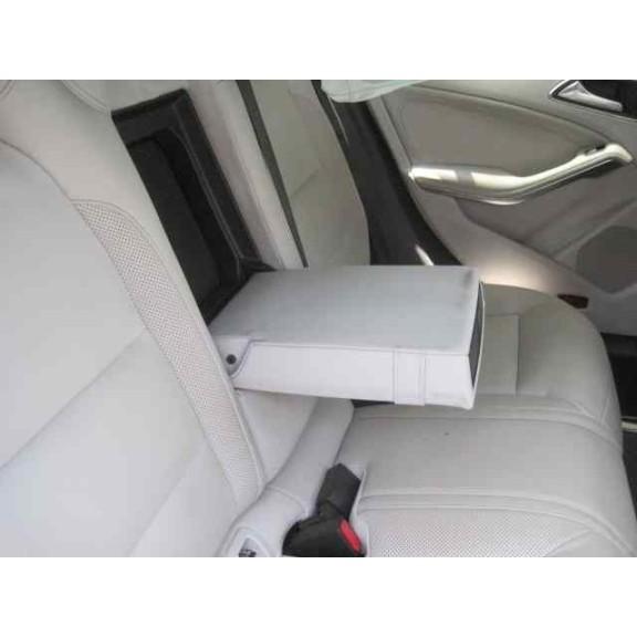 mercedes-benz clase cla (w117) del año 2014