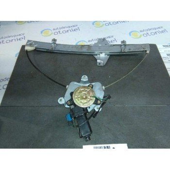 ELEVALUNAS TRASERO DERECHO 