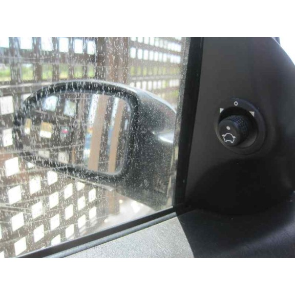 ford focus berlina (cak) del año 2000