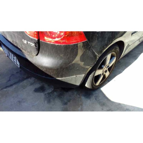 volkswagen golf v berlina (1k1) del año 2008