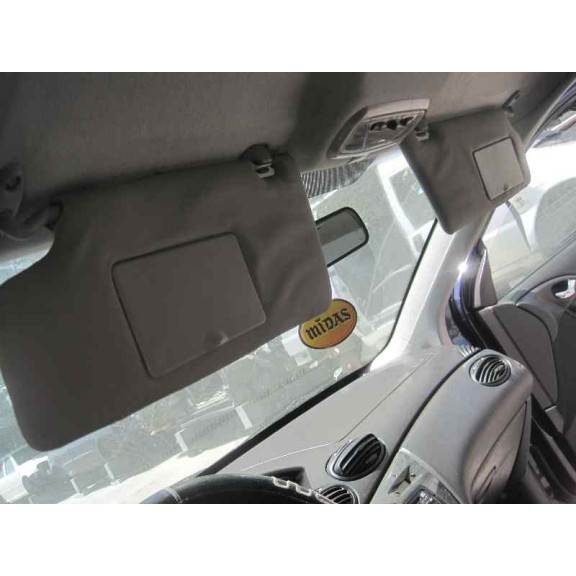 ford focus berlina (cak) del año 2000