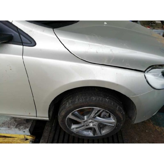 volvo v40 del año 2017