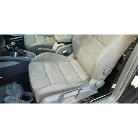 volkswagen golf v berlina (1k1) del año 2008