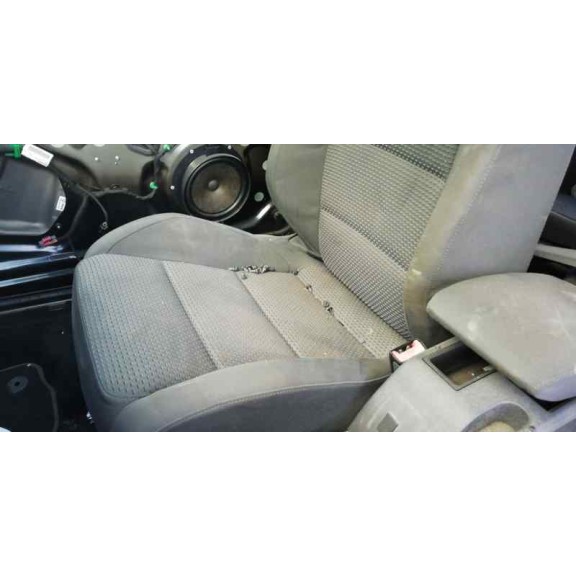 volkswagen golf v berlina (1k1) del año 2008