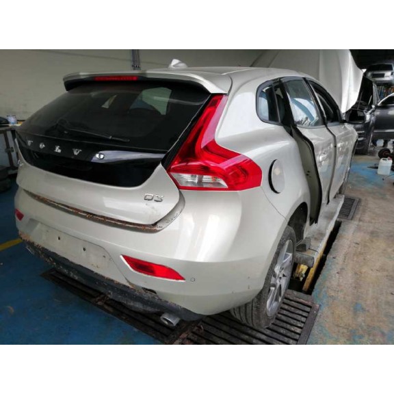 volvo v40 del año 2017