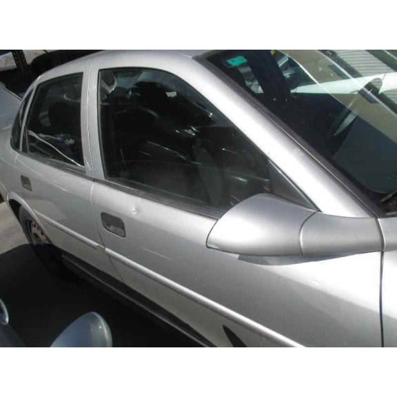 opel vectra b berlina del año 1999