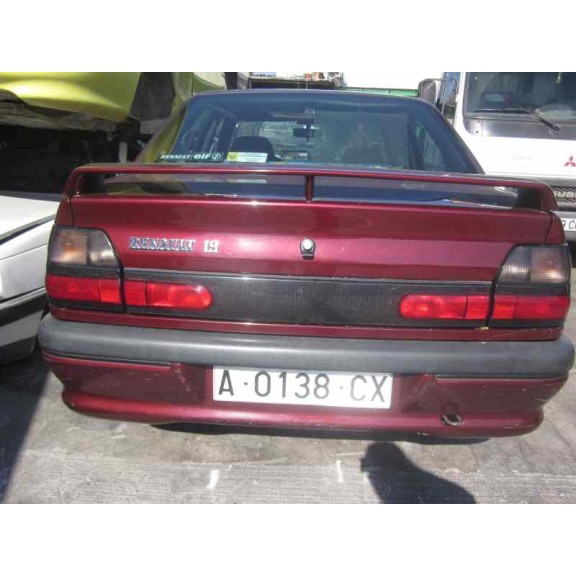 renault 19 (b/c/l53) del año 1996