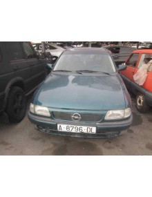 opel astra f berlina del año 1998