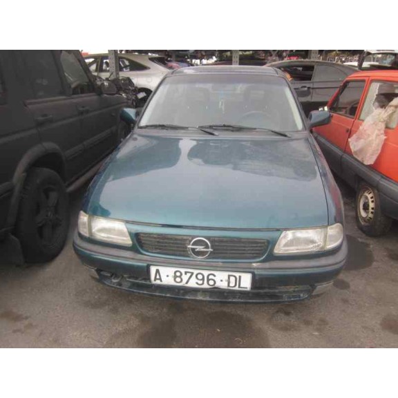 opel astra f berlina del año 1998