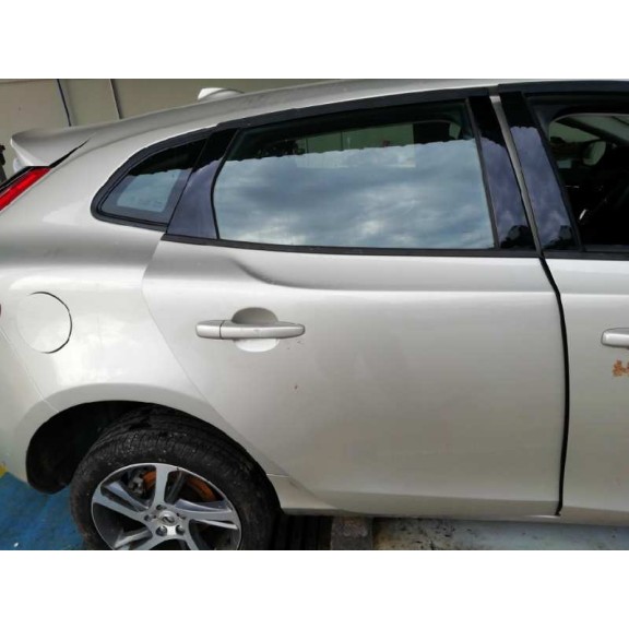 volvo v40 del año 2017