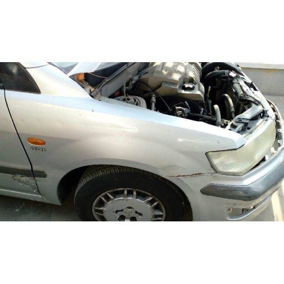 mitsubishi space wagon (n80/n90) del año 2001