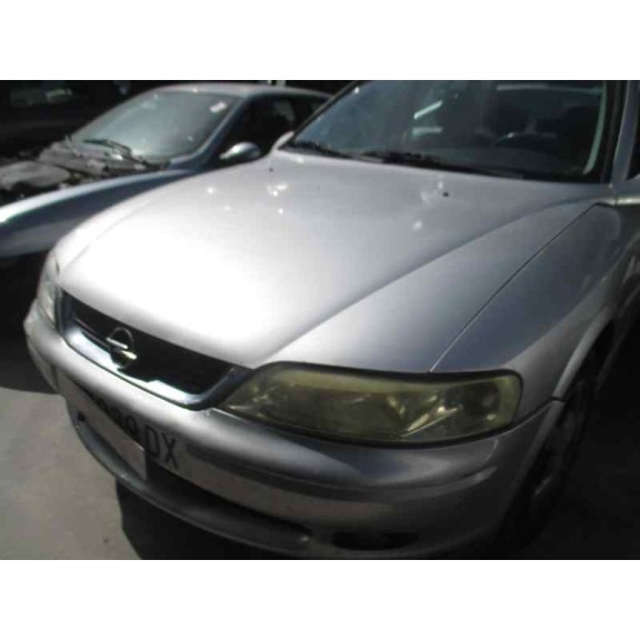 opel vectra b berlina del año 1999