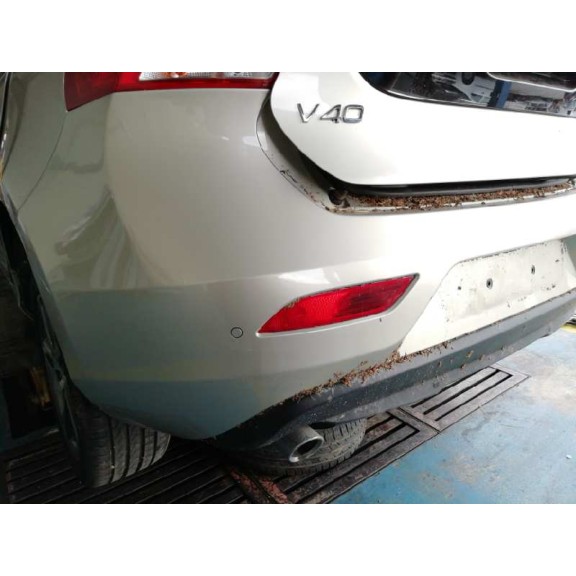 volvo v40 del año 2017