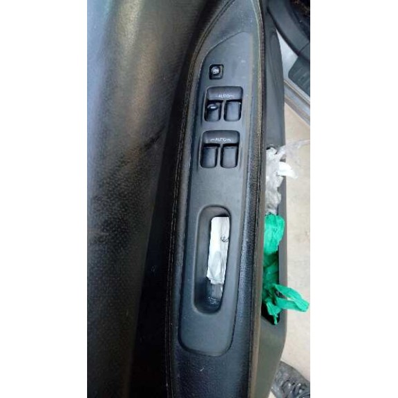 mitsubishi space wagon (n80/n90) del año 2001