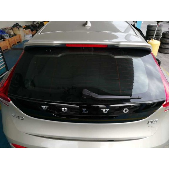 volvo v40 del año 2017