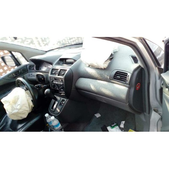 mitsubishi space wagon (n80/n90) del año 2001